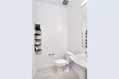 812 E Summerside Road, Phoenix, AZ 85042 - Photo 39