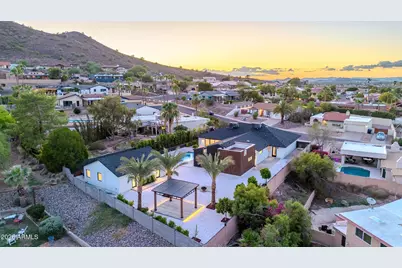 1955 E Greenway Road, Phoenix, AZ 85022 - Photo 9