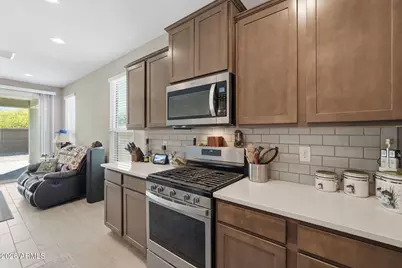 8677 S 165th Avenue, Goodyear, AZ 85338 - Photo 9