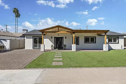 8632 E Highland Avenue, Scottsdale, AZ 85251 - Photo 1