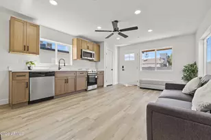 8632 E Highland Ave, Scottsdale, AZ 85251 - Photo 39