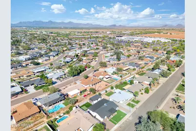 8632 E Highland Avenue, Scottsdale, AZ 85251 - Photo 45