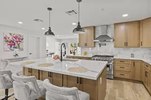 8632 E Highland Ave, Scottsdale, AZ 85251 - Photo 9