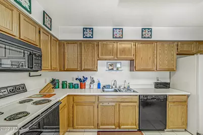 9460 E Mission Lane #Unit 214, Scottsdale, AZ 85258 - Photo 13
