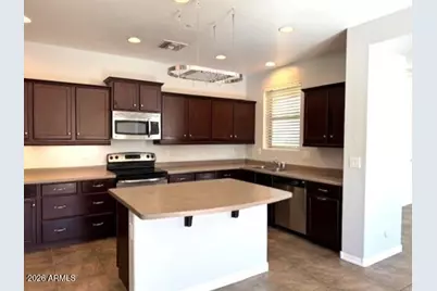 3827 E Trigger Way, Gilbert, AZ 85297 - Photo 9