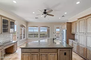 619 E Briles Rd, Phoenix, AZ 85085 - Photo 25