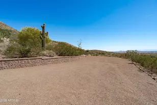 619 E Briles Rd, Phoenix, AZ 85085 - Photo 105