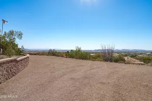 619 E Briles Rd, Phoenix, AZ 85085 - Photo 97