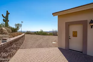 619 E Briles Rd, Phoenix, AZ 85085 - Photo 103