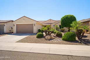 27301 W Mohawk Ln, Buckeye, AZ 85396 - Photo 1