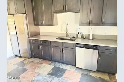 4237 N 34th Place, Phoenix, AZ 85018 - Photo 3