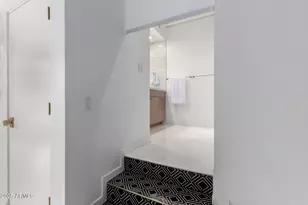 7301 E 3rd Ave, Scottsdale, AZ 85251 - Photo 17