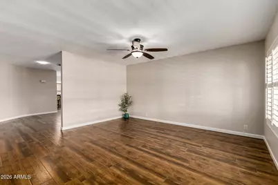 5132 W Echo Lane, Glendale, AZ 85302 - Photo 5