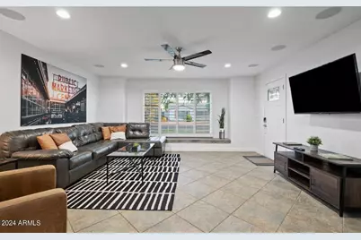 8336 E Sells Drive, Scottsdale, AZ 85251 - Photo 7