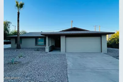 1704 E Pickrell Drive, Phoenix, AZ 85042 - Photo 1