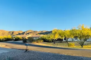 1704 E Pickrell Dr, Phoenix, AZ 85042 - Photo 19