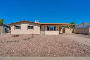 3244 E Hillery Dr, Phoenix, AZ 85032 - Photo 1