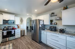 10233 E Spring Creek Rd, Sun Lakes, AZ 85248 - Photo 17