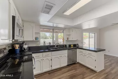 5116 E Wethersfield Road, Scottsdale, AZ 85254 - Photo 17