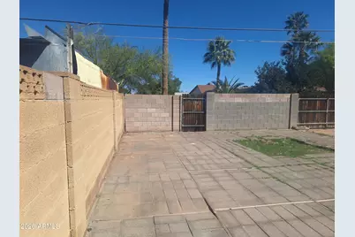 8123 N 41st Drive, Phoenix, AZ 85051 - Photo 33