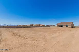 24335 W Duane Ln, Wittmann, AZ 85361 - Photo 37