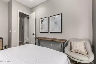 9440 S 10th Way, Phoenix, AZ 85042 - Photo 29