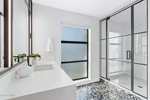 3842 E San Miguel Ave, Paradise Valley, AZ 85253 - Photo 23