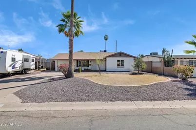 4311 N 11th Place, Phoenix, AZ 85014 - Photo 1