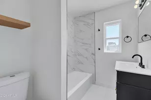 4311 N 11th Pl, Phoenix, AZ 85014 - Photo 17