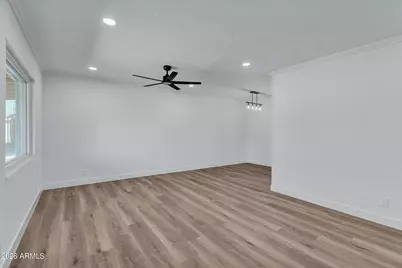 4311 N 11th Place, Phoenix, AZ 85014 - Photo 9