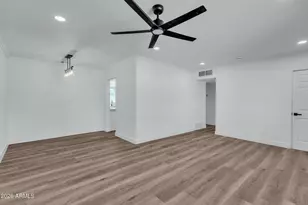 4311 N 11th Pl, Phoenix, AZ 85014 - Photo 11