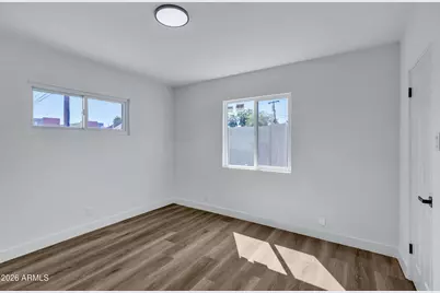 4311 N 11th Place, Phoenix, AZ 85014 - Photo 13