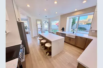 8966 E Captain Dreyfus Avenue, Scottsdale, AZ 85260 - Photo 13