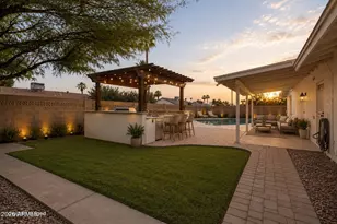1715 W Orchid Ln, Phoenix, AZ 85021 - Photo 9