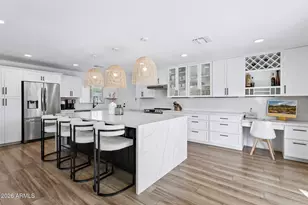 1715 W Orchid Ln, Phoenix, AZ 85021 - Photo 1