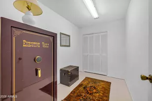 8611 E Jenan Dr, Scottsdale, AZ 85260 - Photo 47