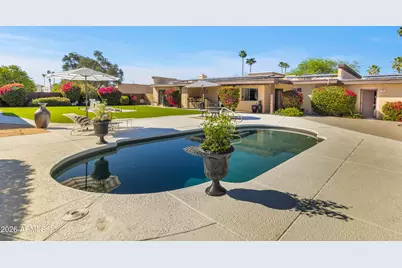 8611 E Jenan Drive, Scottsdale, AZ 85260 - Photo 9