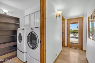 8611 E Jenan Dr, Scottsdale, AZ 85260 - Photo 43