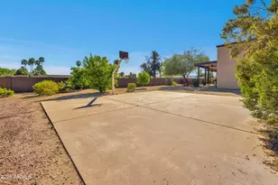 8611 E Jenan Dr, Scottsdale, AZ 85260 - Photo 73