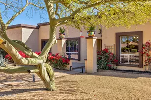 8611 E Jenan Dr, Scottsdale, AZ 85260 - Photo 17