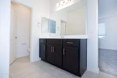 8437 W Medlock Drive, Glendale, AZ 85305 - Photo 9