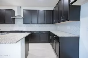 8437 W Medlock Dr, Glendale, AZ 85305 - Photo 13