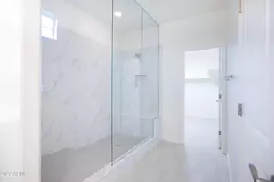 8437 W Medlock Dr, Glendale, AZ 85305 - Photo 7