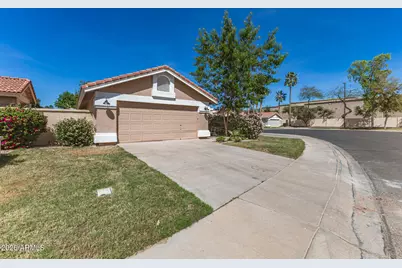 918 W Barbados Drive, Gilbert, AZ 85233 - Photo 3