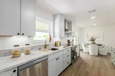 2890 S Mariposa Road, Apache Junction, AZ 85119 - Photo 9