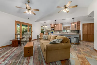 8318 W Orchid Lane, Peoria, AZ 85345 - Photo 9