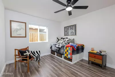 2936 W Michelle Drive, Phoenix, AZ 85053 - Photo 13