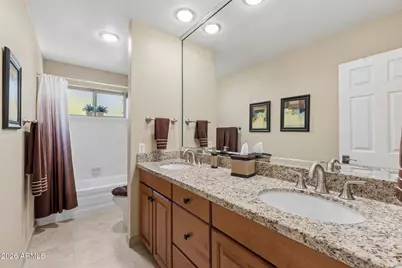 10424 N 82nd Street, Scottsdale, AZ 85258 - Photo 11