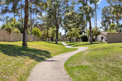 10424 N 82nd Street, Scottsdale, AZ 85258 - Photo 25