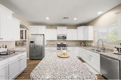 9350 W Medlock Drive, Glendale, AZ 85305 - Photo 5